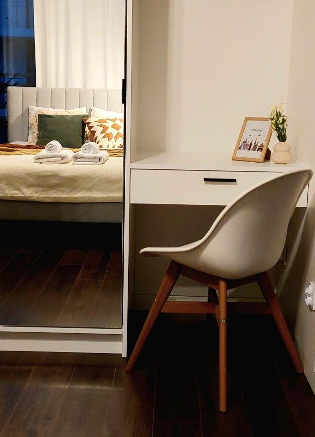 Przytulny Apartament Greenwall Krakow Dış mekan fotoğraf